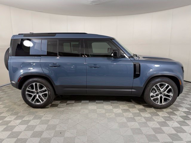 New 2026 Land Rover Defender 110 S AWD/4WD image 9