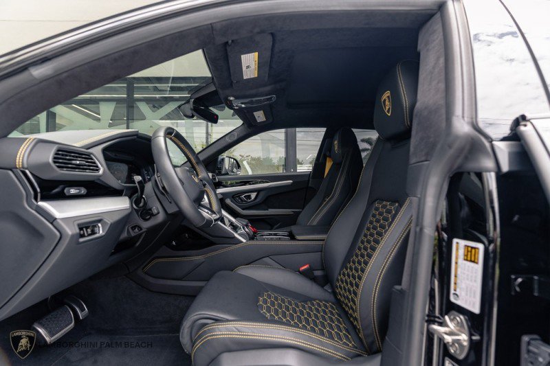 Used 2024 Lamborghini Urus S image 21