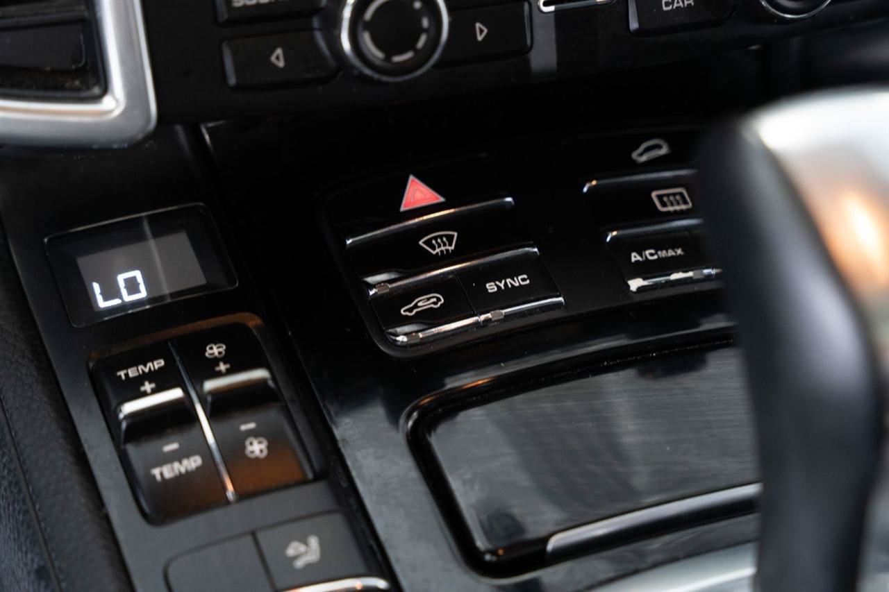 Used 2014 Porsche Cayenne S AWD/4WD image 23