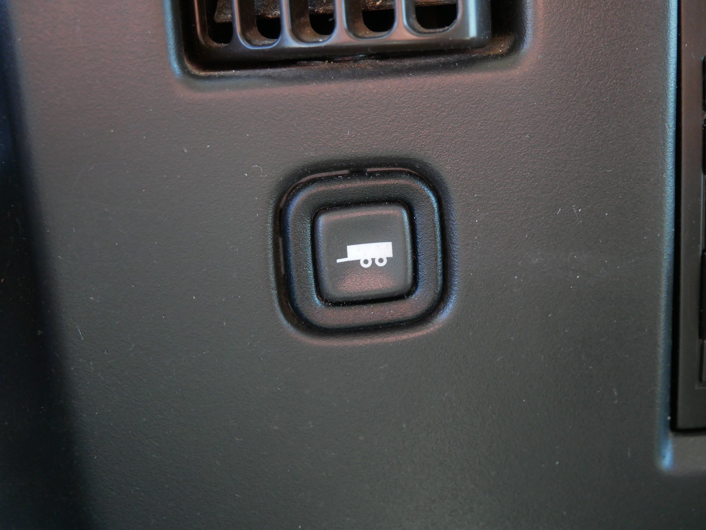 Used 2017 Chevrolet Express 2500 RWD image 27