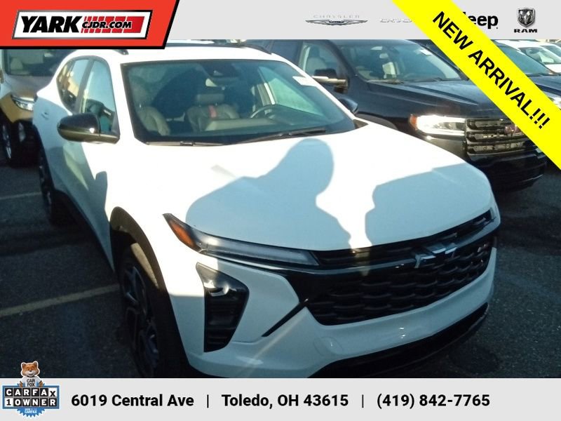 Used 2024 Chevrolet Trax RS w/ Sunroof Package