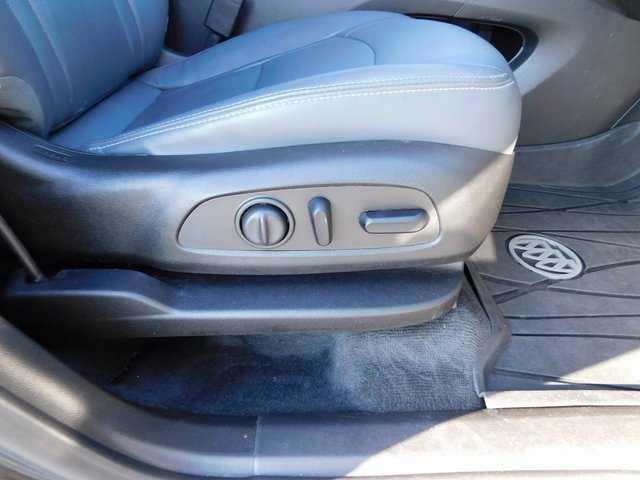 Used 2021 Buick Enclave Essence w/ Sport Touring Edition image 17