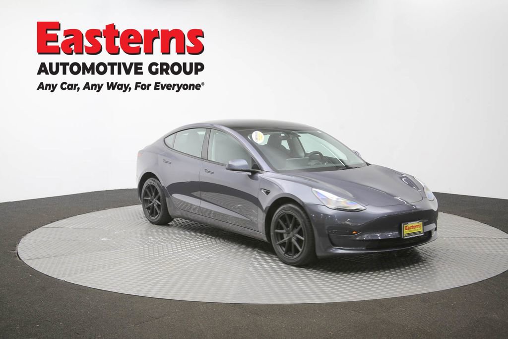 Used 2023 Tesla Model 3 Standard Range image 44