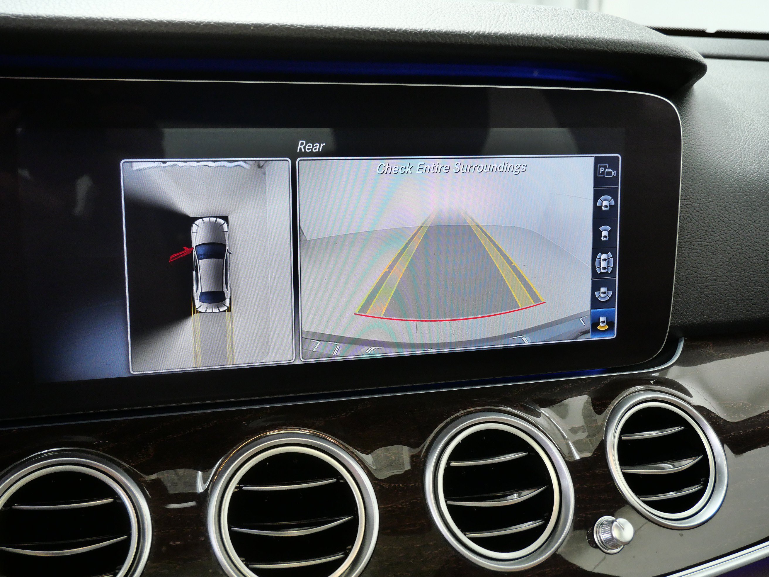 Used 2020 Mercedes-Benz E 350 4MATIC Sedan image 29