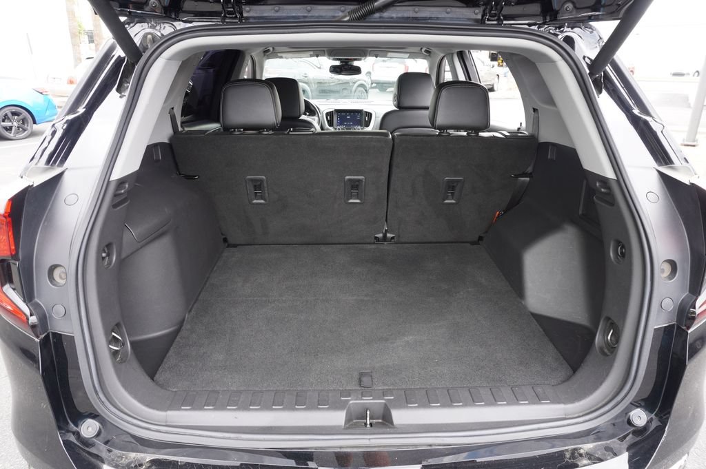 Certified 2022 GMC Terrain SLT FWD image 8