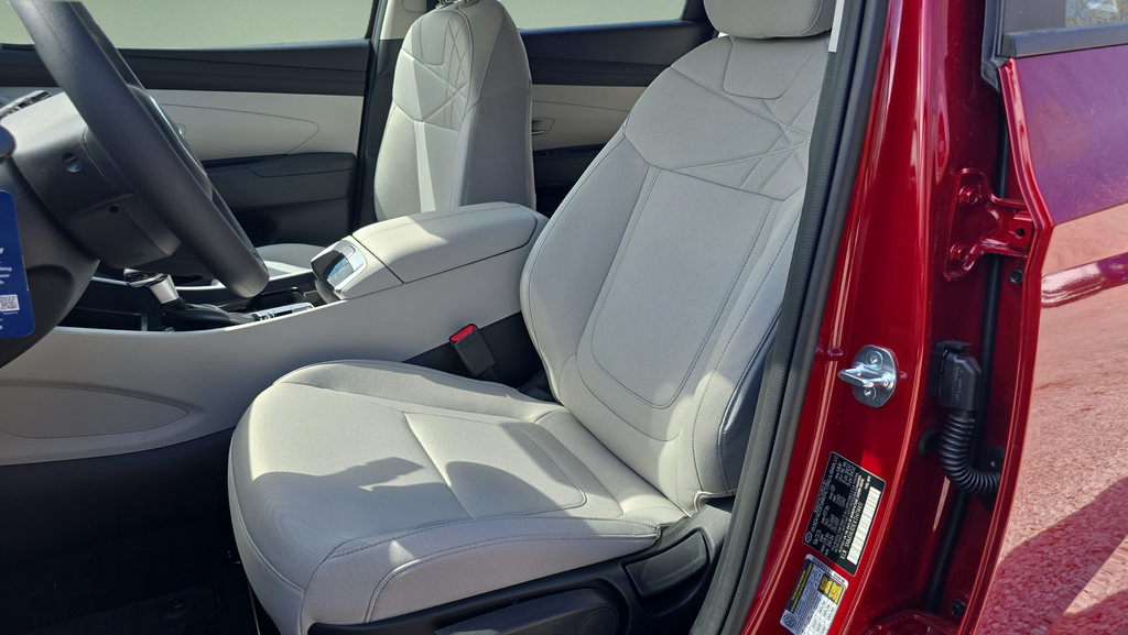 New 2026 Hyundai Tucson SE FWD image 14