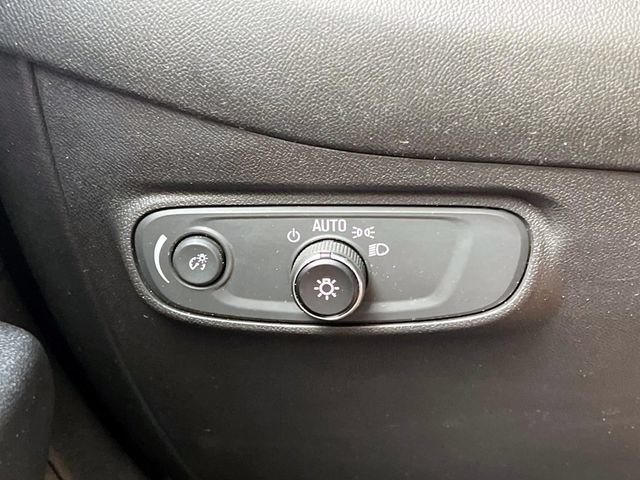 Used 2022 Chevrolet Equinox LT FWD image 28