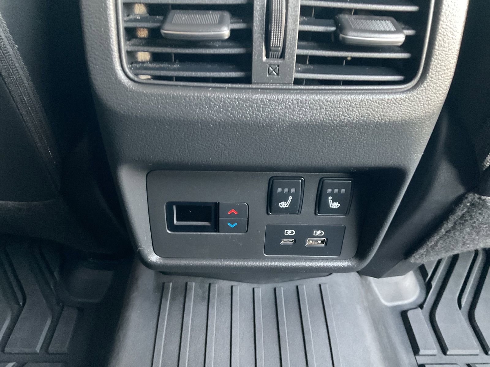 Used 2021 Nissan Rogue Platinum image 51