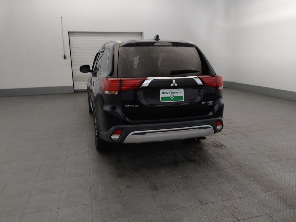 Used 2019 Mitsubishi Outlander GT AWD/4WD image 6
