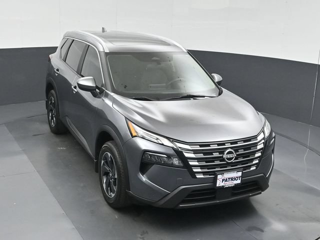 Used 2024 Nissan Rogue SV w/ SV Premium Package FWD image 45