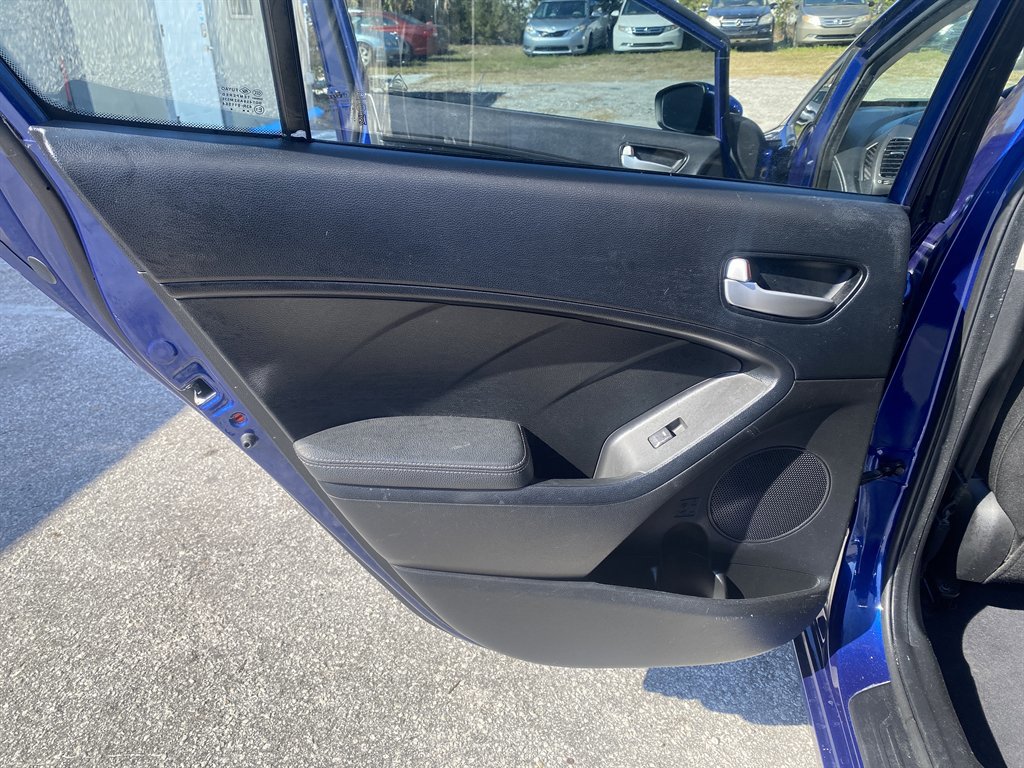 Used 2018 Kia Forte LX image 10