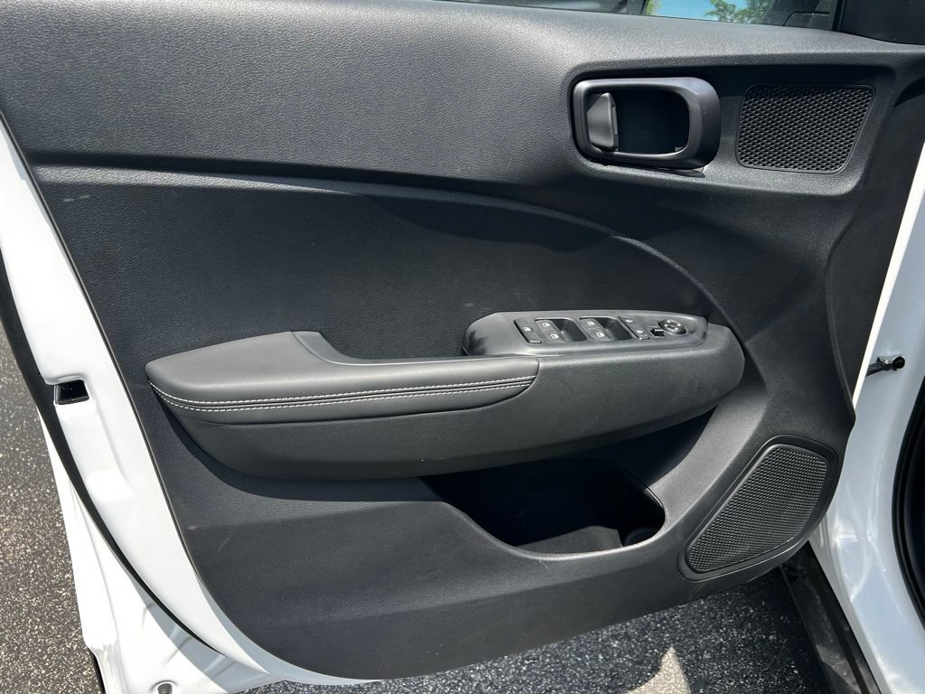 New 2026 Hyundai Venue SEL FWD image 25