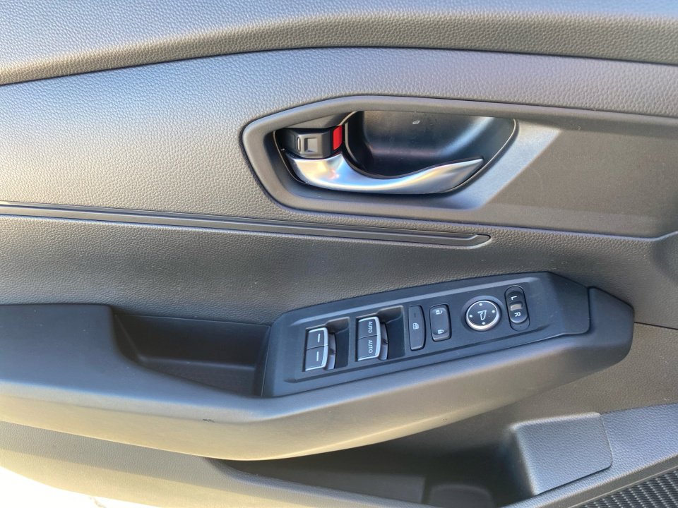 Certified 2023 Honda Accord LX image 36