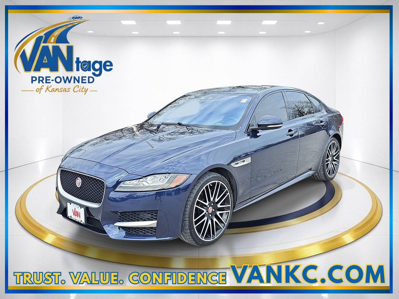 Used 2018 Jaguar XF R-Sport image 1