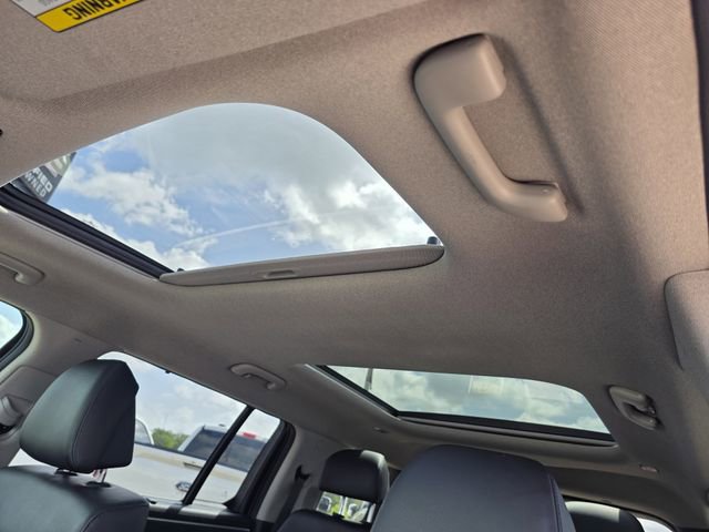 Used 2024 Hyundai Santa Fe Limited FWD image 18