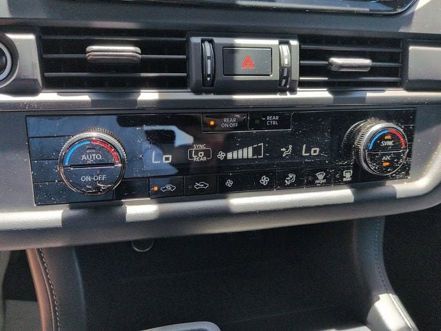 Used 2023 Nissan Pathfinder S AWD/4WD image 22
