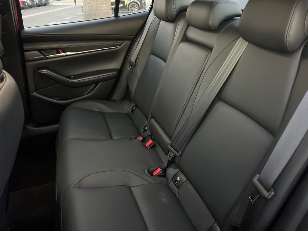 Used 2025 MAZDA MAZDA3 s image 37