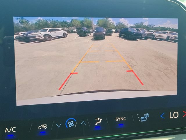 New 2026 Chevrolet Traverse LT w/ Midnight/Sport Edition FWD image 10