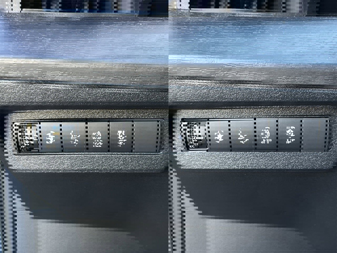 Certified 2023 Nissan Ariya AWD image 14