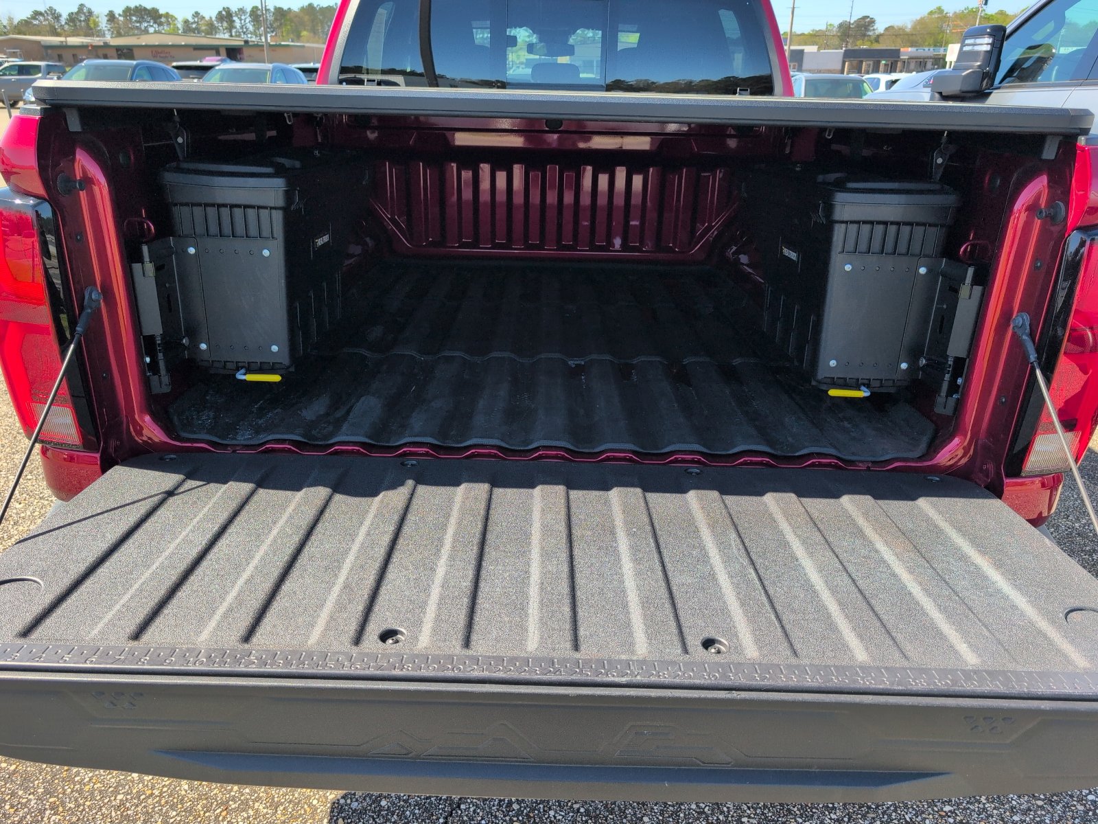 Used 2024 Chevrolet Colorado Z71 w/ Advanced Trailering Package AWD/4WD image 23