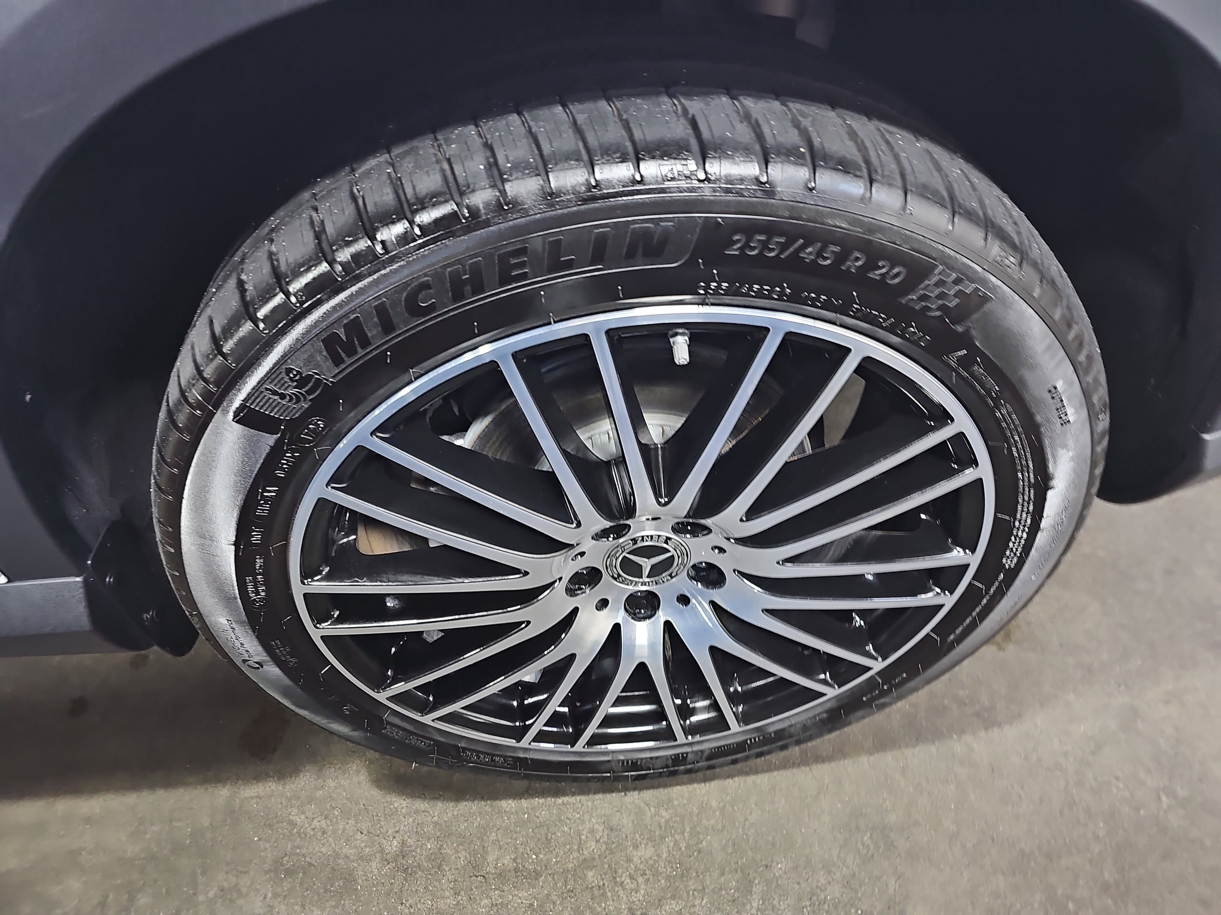 Used 2023 Mercedes-Benz GLC 300 image 36