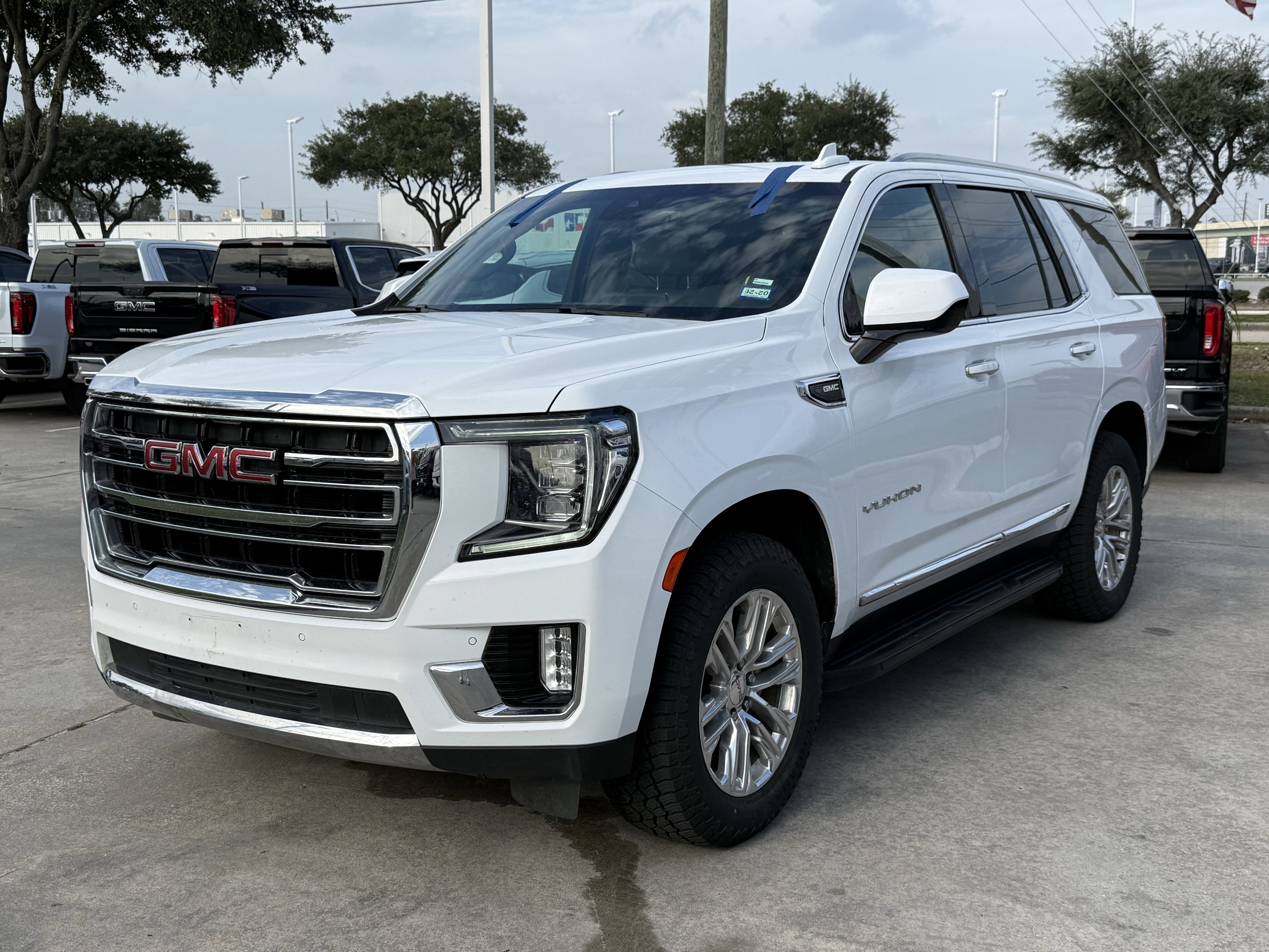 Used 2024 GMC Yukon SLT image 9