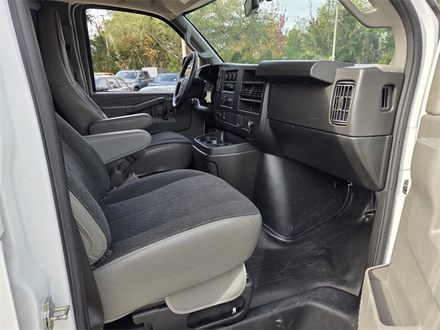 Used 2024 Chevrolet Express 2500 w/ Driver Convenience Package image 21
