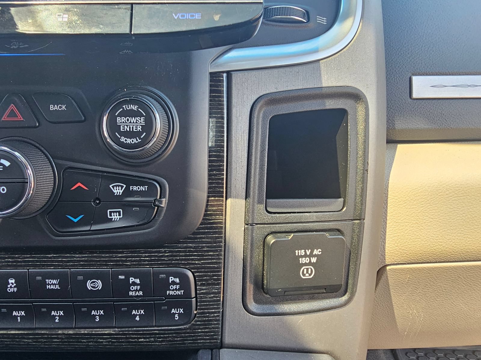 Used 2018 RAM 2500 Limited AWD/4WD image 32