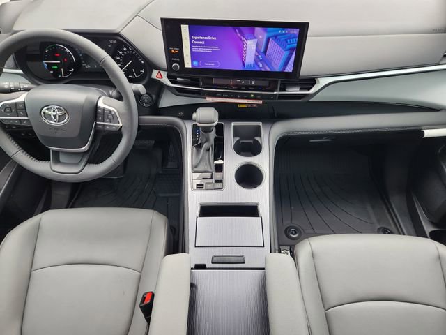 New 2026 Toyota Sienna XLE FWD image 23