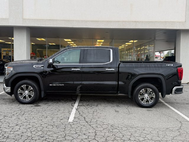 Used 2025 GMC Sierra 1500 SLT AWD/4WD image 8