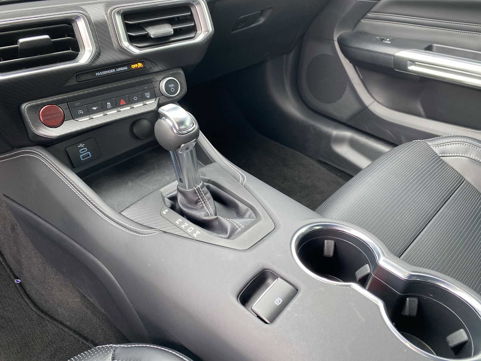 Used 2025 Ford Mustang GT Premium image 15