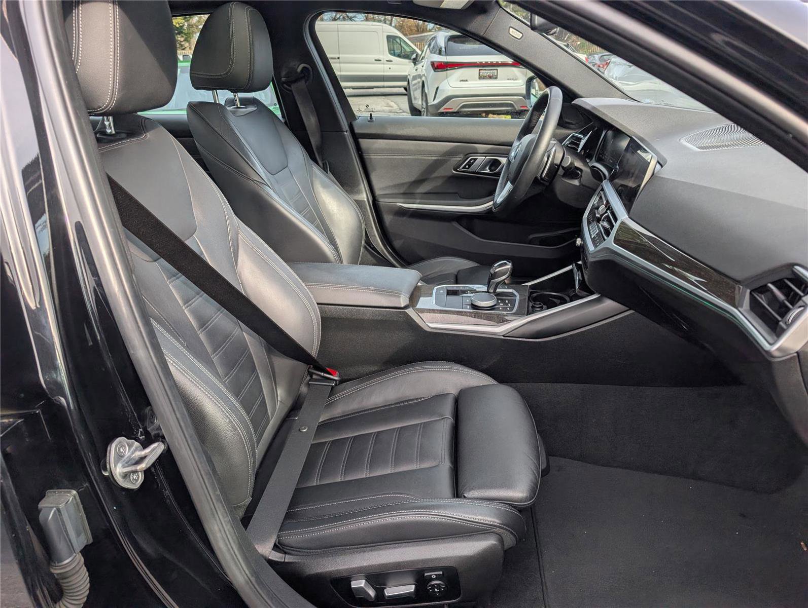 Used 2020 BMW 330i 330i w/ Premium Package image 11