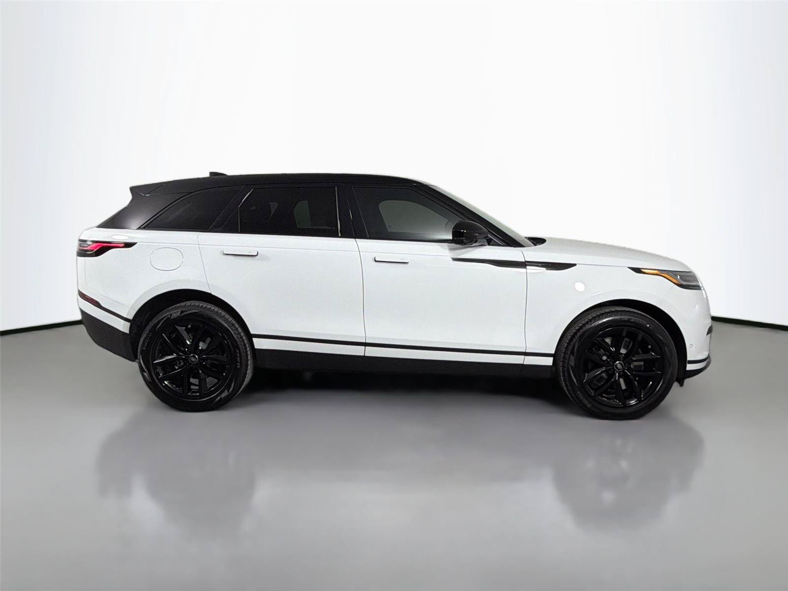 New 2026 Land Rover Range Rover Velar S AWD/4WD image 4