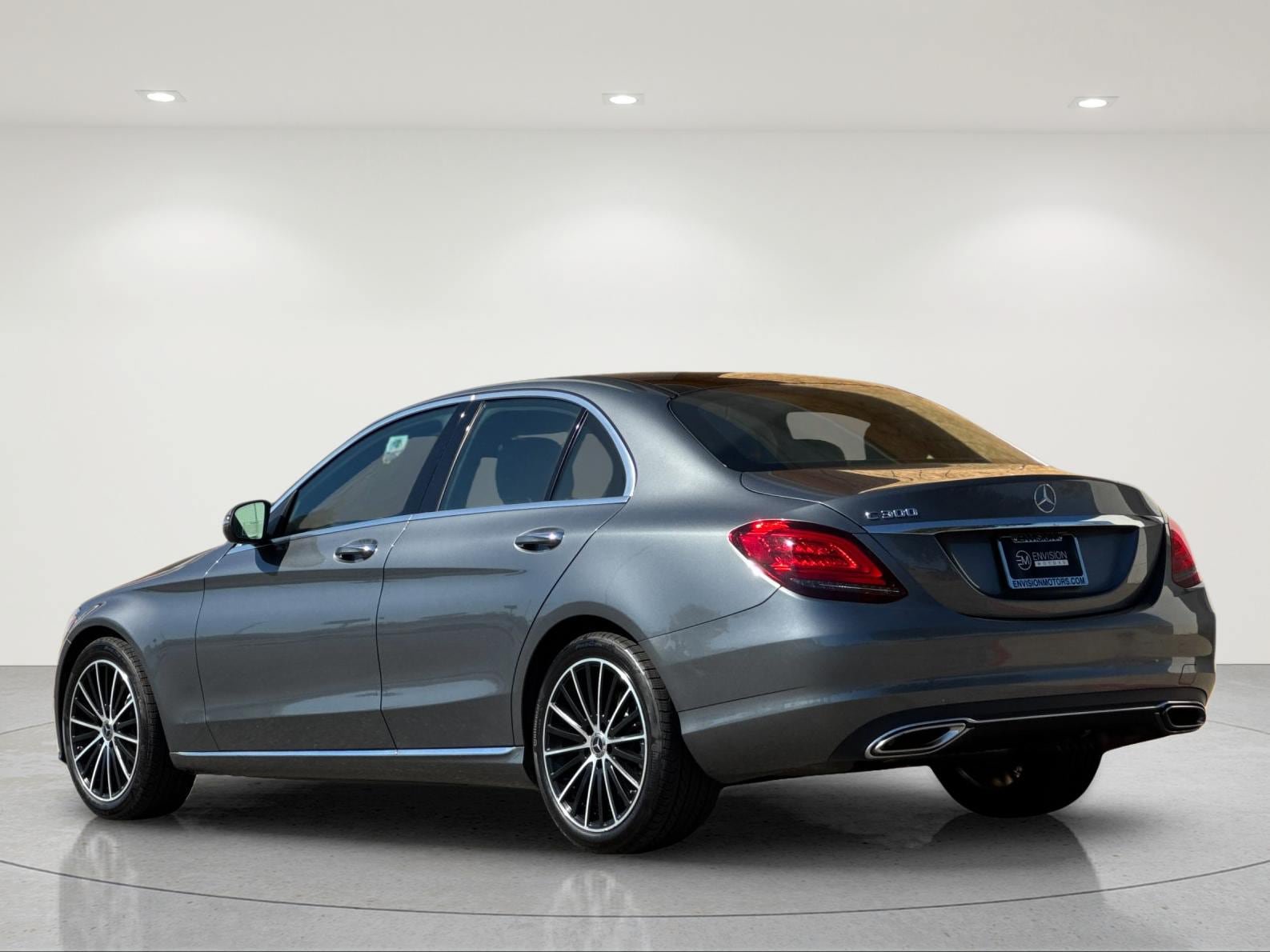 Used 2020 Mercedes-Benz C 300 Sedan image 4
