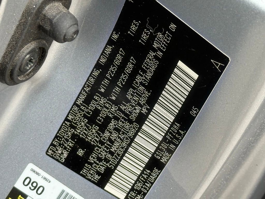 Used 2017 Toyota Sienna L FWD image 36