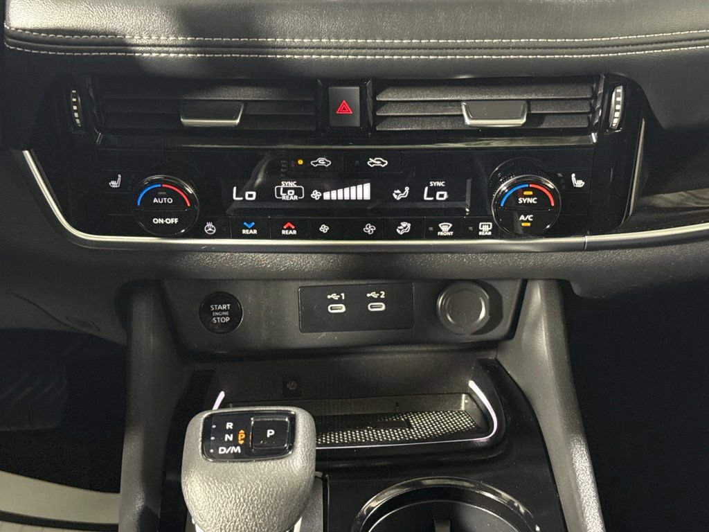 Used 2024 Nissan Rogue SL AWD/4WD image 24