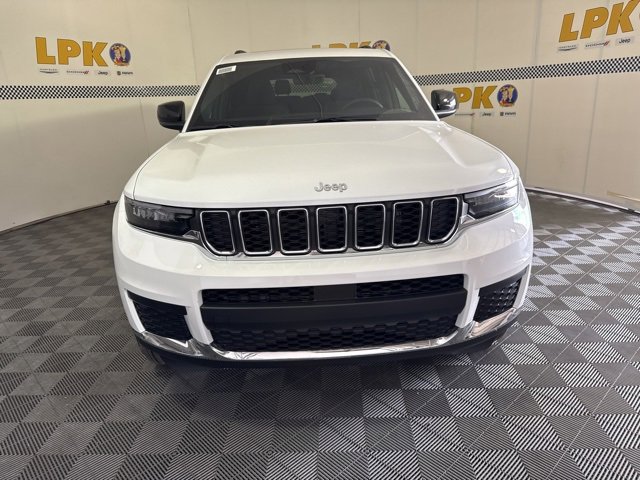 New 2025 Jeep Grand Cherokee L Laredo image 12