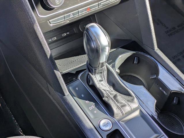 Used 2021 Volkswagen Atlas Cross Sport SEL w/ Luggage Net & Mats Package FWD image 12