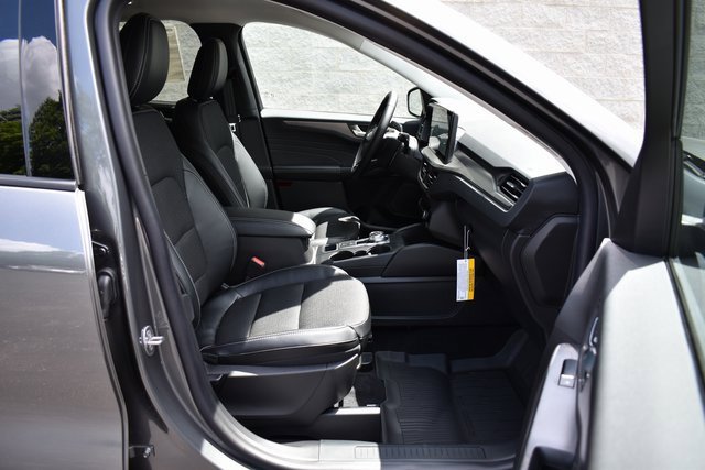 New 2023 Ford Escape SE image 28