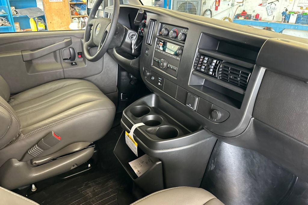 New 2026 Chevrolet Express 3500 RWD image 16