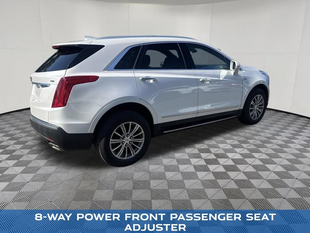 Used 2017 Cadillac XT5 Luxury AWD/4WD image 9