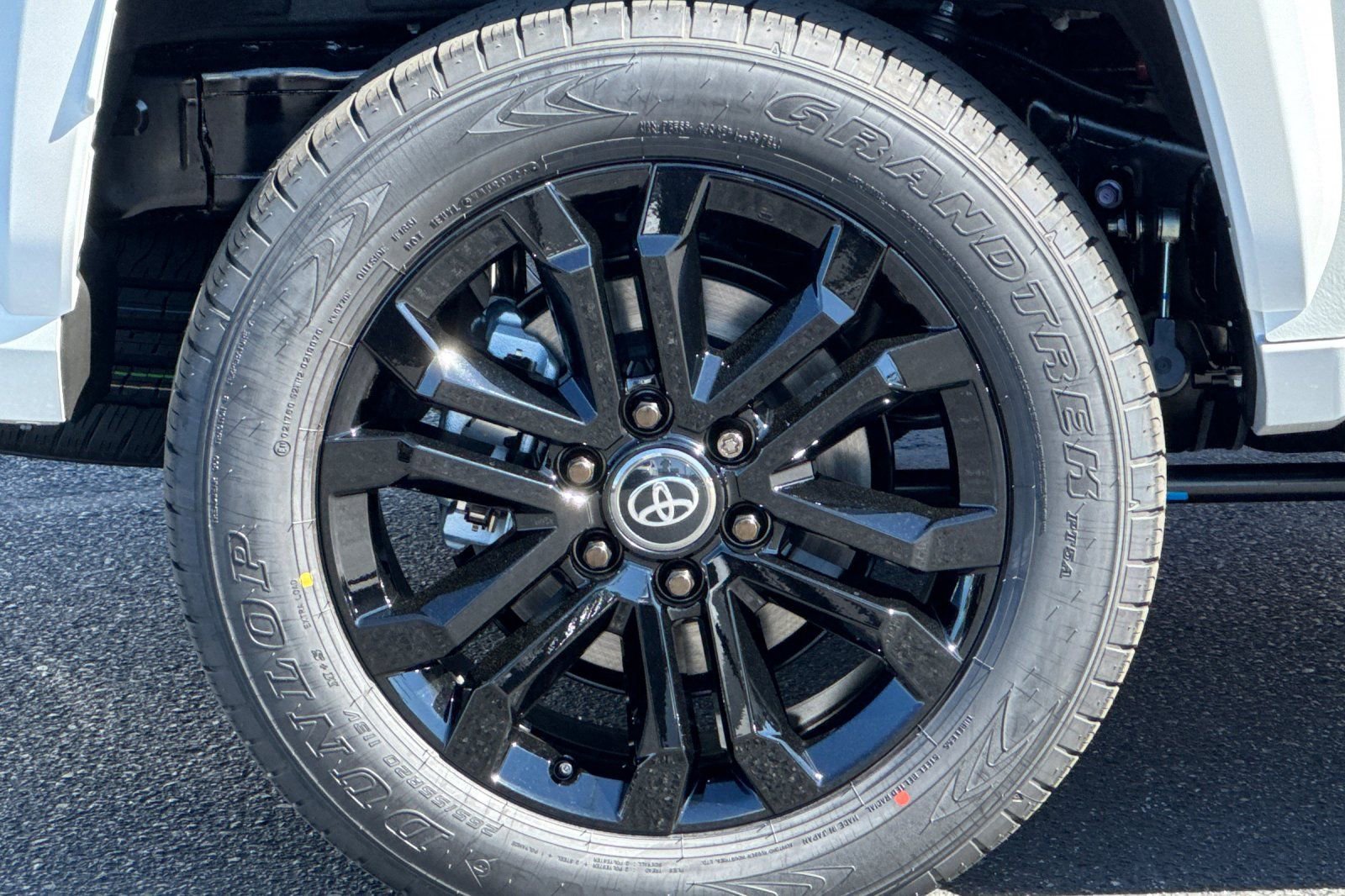 New 2026 Toyota 4Runner Platinum image 31