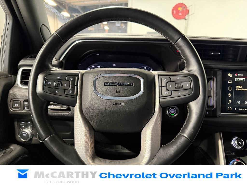 Used 2024 GMC Yukon Denali AWD/4WD image 12