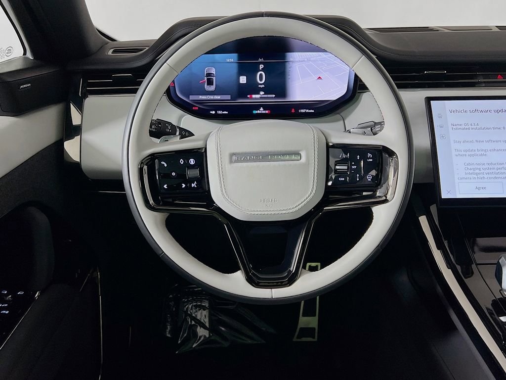 Used 2024 Land Rover Range Rover Sport Dynamic SE image 11