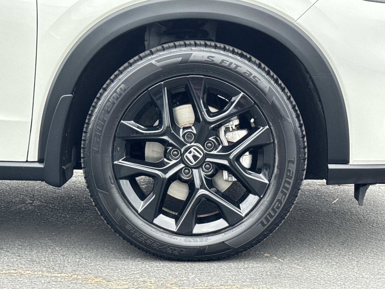 Certified 2023 Honda HR-V Sport image 30