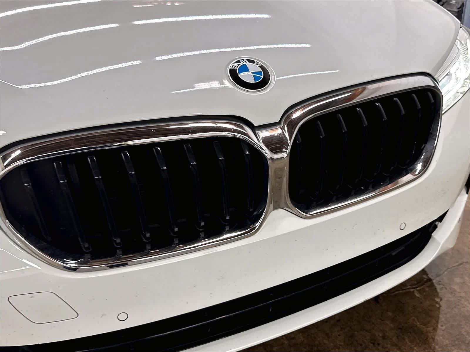 Used 2023 BMW 530i w/ Executive Package RWD image 32