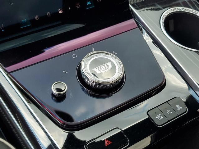 Certified 2025 Cadillac Escalade Sport w/ Touring Package AWD/4WD image 31