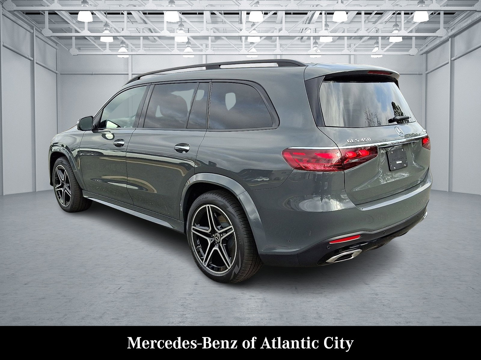 Used 2026 Mercedes-Benz GLS 450 4MATIC image 3