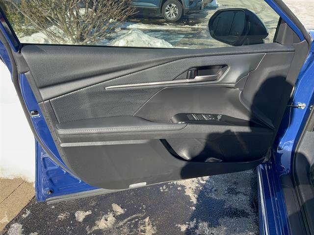 Used 2025 Toyota Camry XSE w/ Premium Plus Package image 13