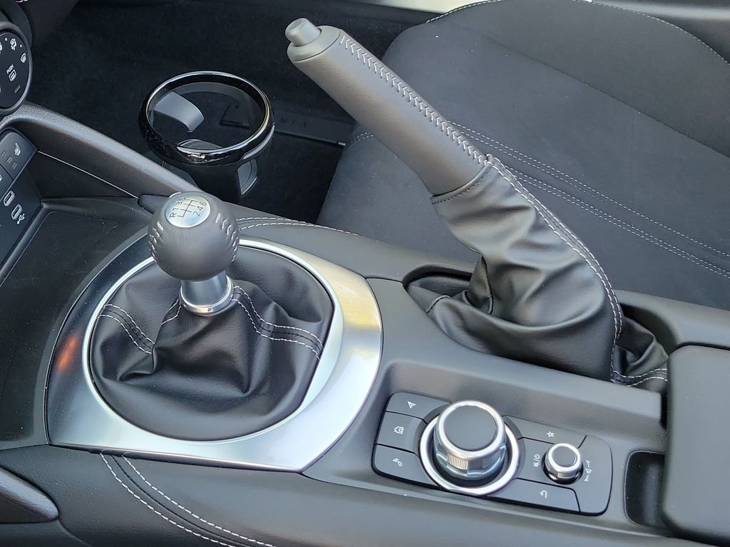 New 2026 MAZDA MX-5 Miata Club w/ Interior Package RWD image 33